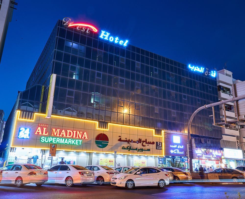 West Hotel Dubai Esterno foto