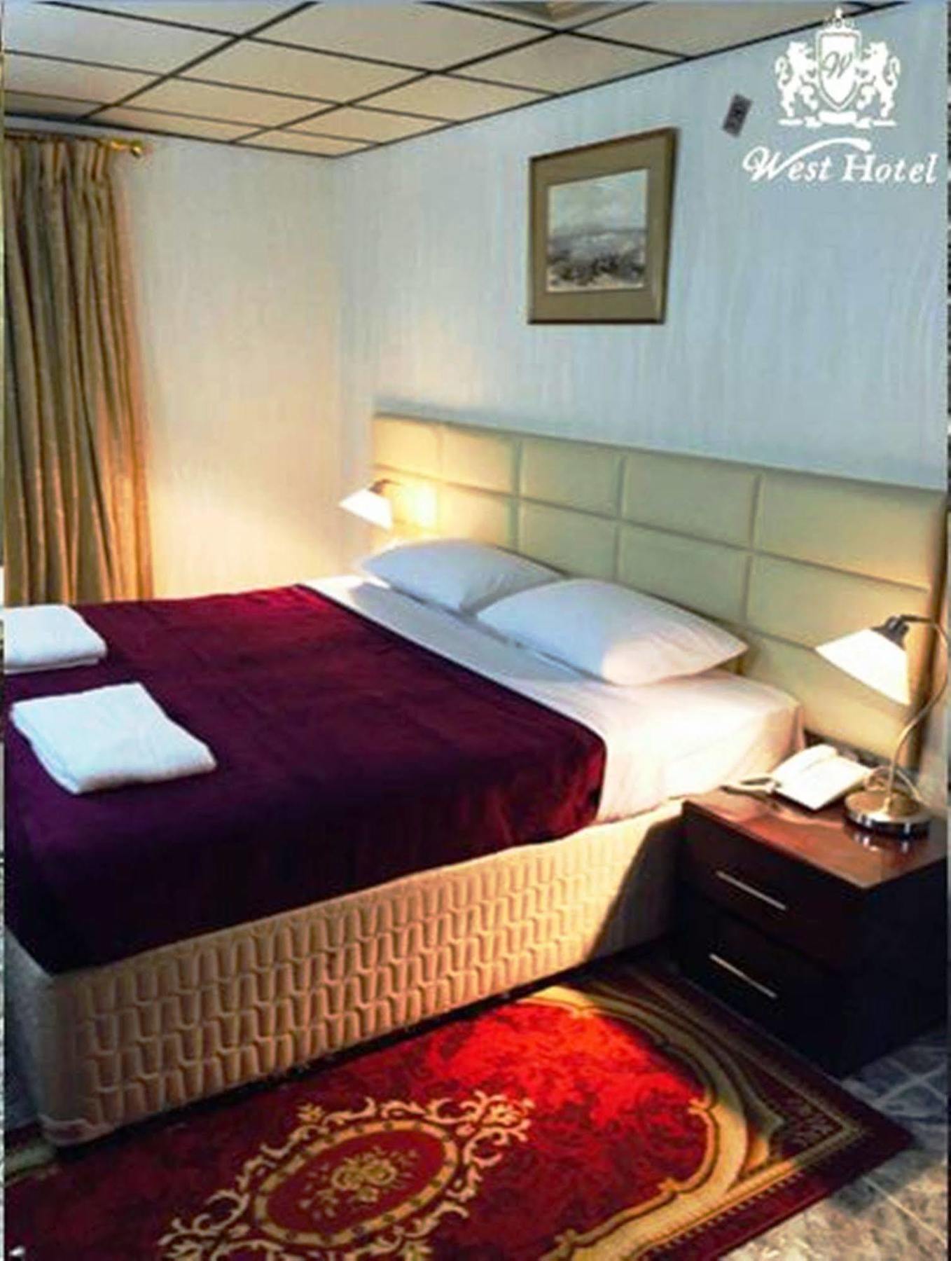 West Hotel Dubai Esterno foto